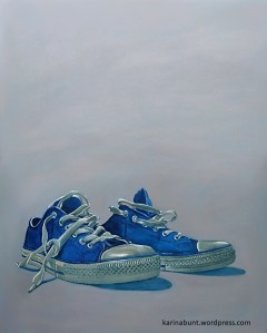 Schuhportrait blau-weisse Stoffschuhe / Sneaker