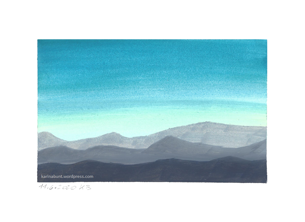 weit entfernte Bergketten