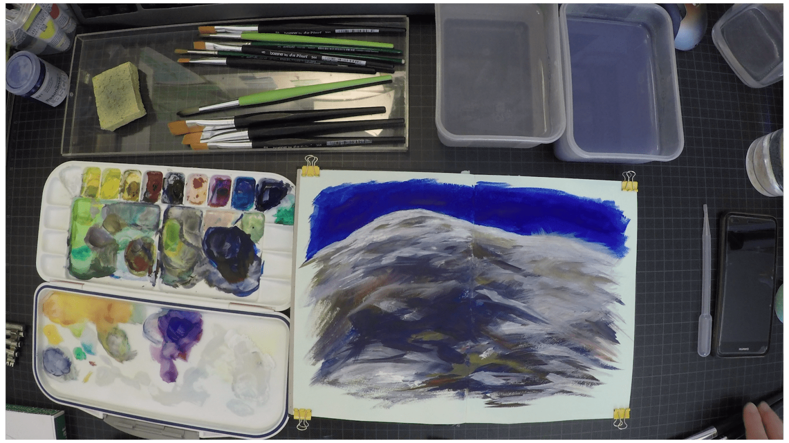 Skizzenbuchlandschaft mit Gouache, Arbeitsplatzansicht