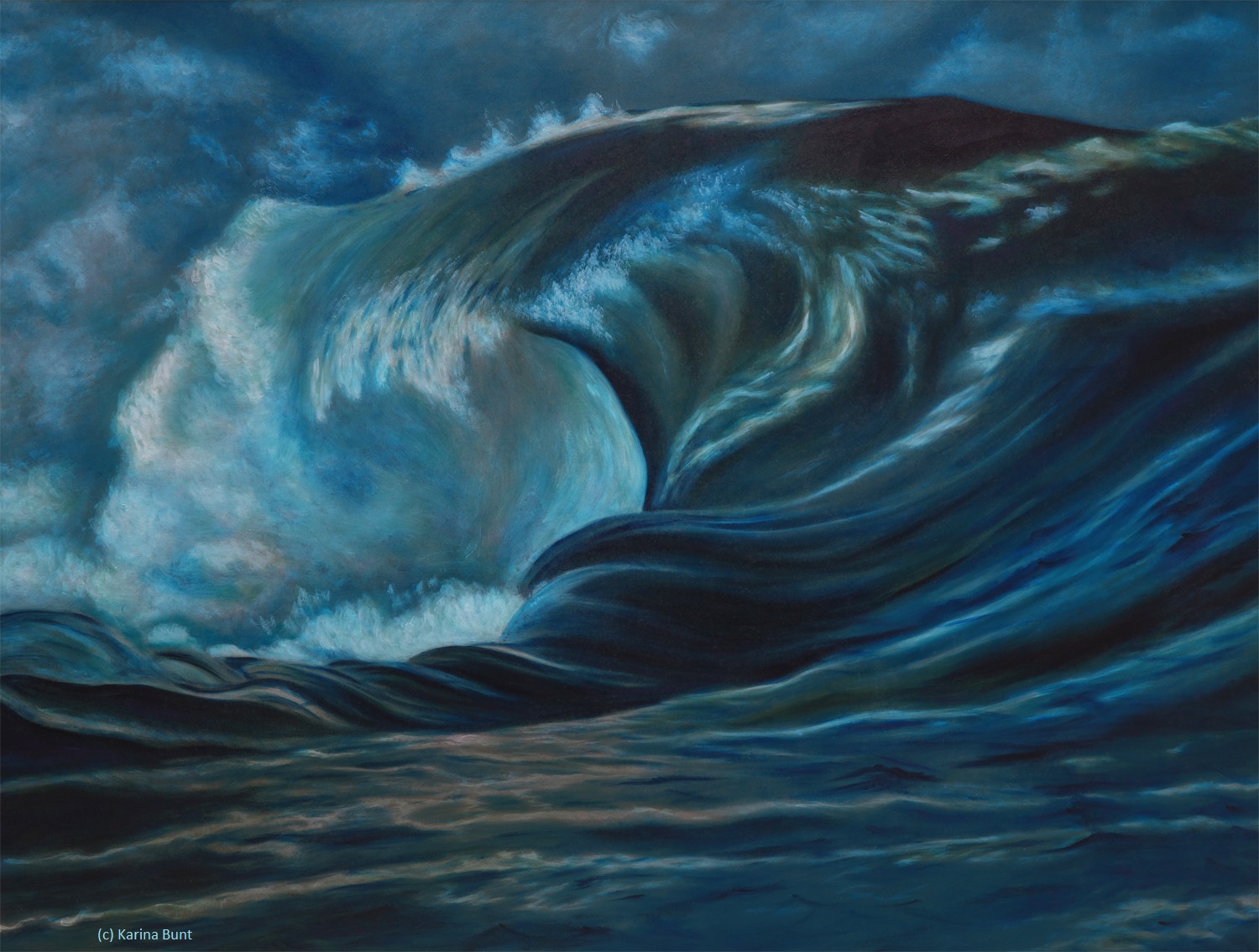 tosende Meeresbrandung, große Welle, stürmische Woge, dunkles Wasser und helle Gischt